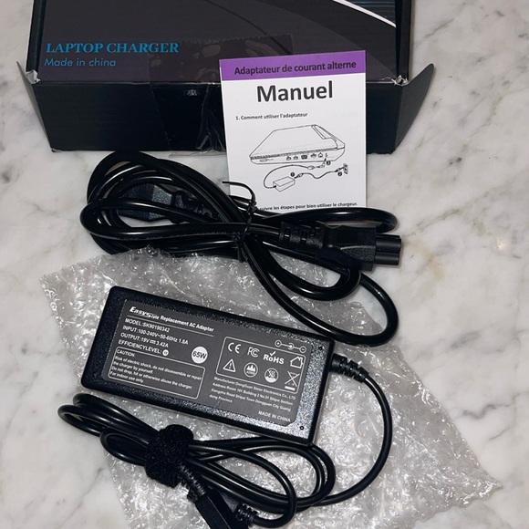Easy style 65W 19v 3.42A laptop adapter with charger - Picture 9 of 10